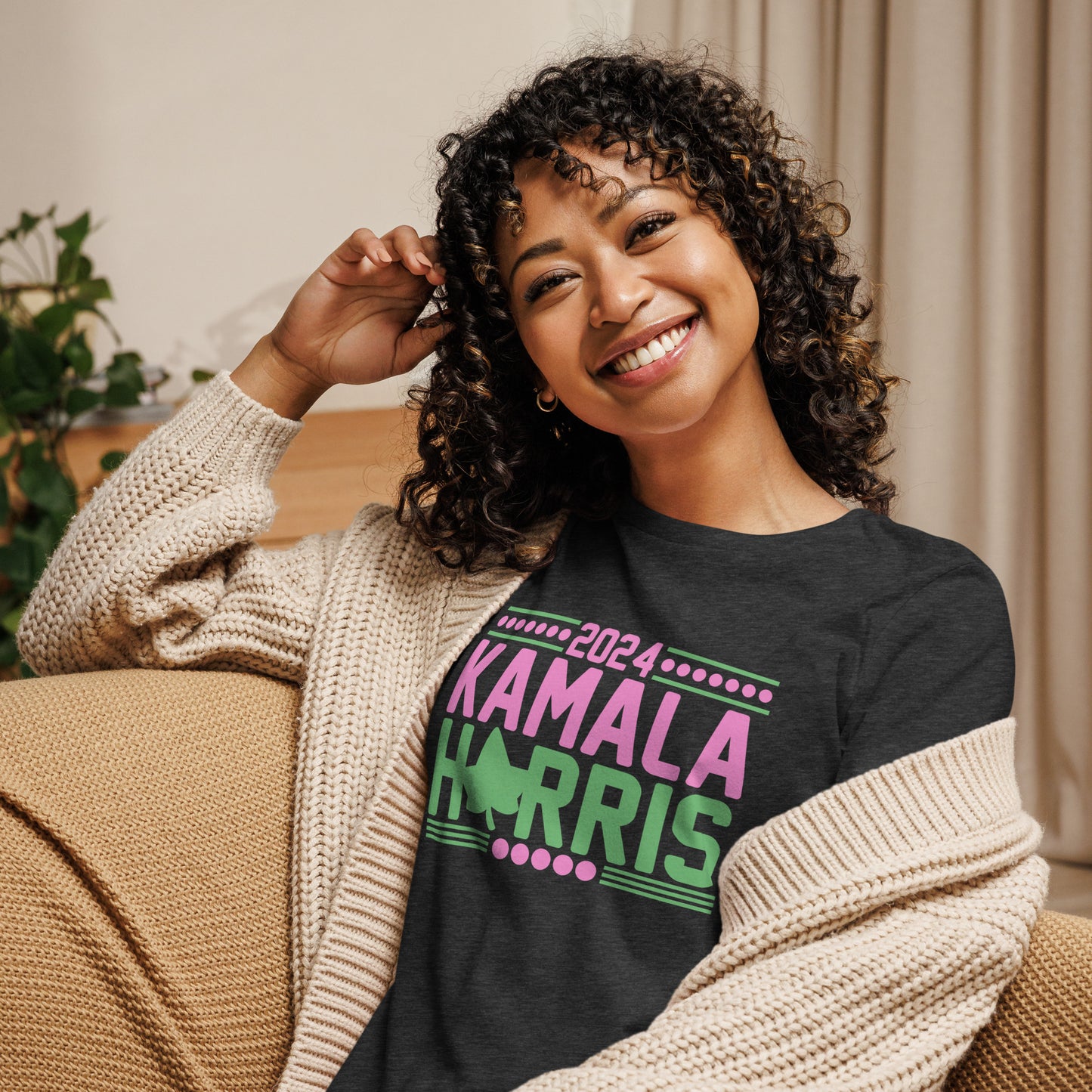 KAMALA HARRIS 24' TEE